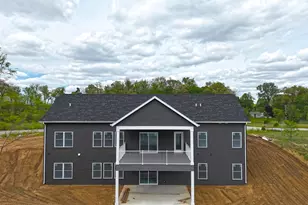 70055 Ashley Dr, Edwardsburg, MI 49112 - Photo 23
