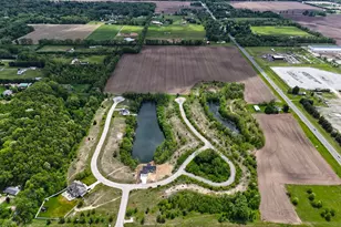 70055 Ashley Dr, Edwardsburg, MI 49112 - Photo 9