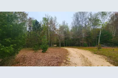2187 W Koenig Road, Manistee, MI 49660 - Photo 5