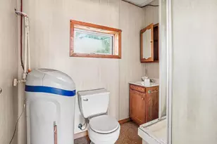 13434 M-40, Gobles, MI 49055 - Photo 25