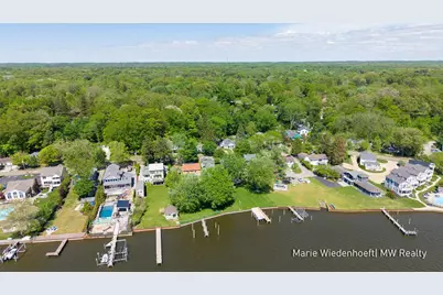 722 Lake Street, Saugatuck, MI 49453 - Photo 17