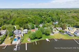 722 Lake St, Saugatuck, MI 49453 - Photo 17