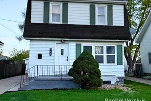 948 Richmond St NW, Grand Rapids, MI 49504 - Photo 1