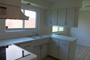 18165 Adrian St, Southfield, MI 48075 - Photo 13