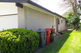 18165 Adrian St, Southfield, MI 48075 - Photo 31