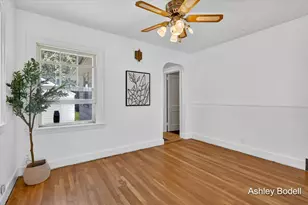 2129 Emerald Ave NE, Grand Rapids, MI 49505 - Photo 11