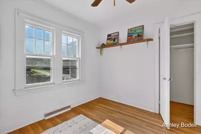 2129 Emerald Avenue NE, Grand Rapids, MI 49505 - Photo 25