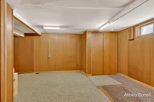 2129 Emerald Ave NE, Grand Rapids, MI 49505 - Photo 29