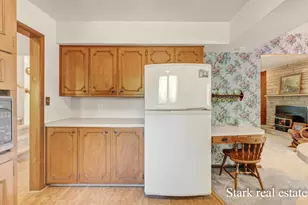 2816 E Mt Garfield Rd, Muskegon, MI 49444 - Photo 15