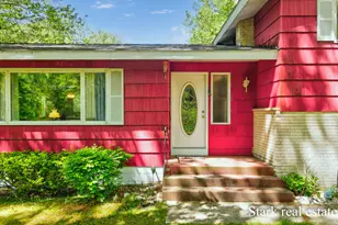2816 E Mt Garfield Rd, Muskegon, MI 49444 - Photo 3