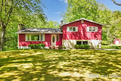 2816 E Mount Garfield Road, Muskegon, MI 49444 - Photo 1