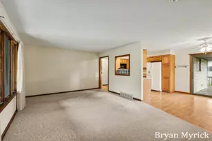 475-477 W 30th St, Holland, MI 49423 - Photo 5