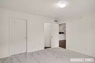 2621 Cascade Pl Dr SE, Grand Rapids, MI 49546 - Photo 9