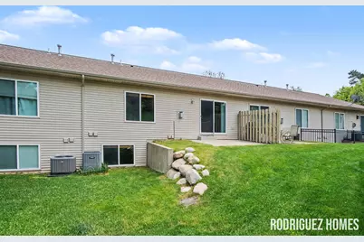 2621 Cascade Place Drive SE, Grand Rapids, MI 49546 - Photo 25