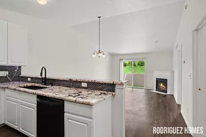 2621 Cascade Place Drive SE, Grand Rapids, MI 49546 - Photo 3
