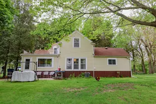 2831 Hemlock Rd, Quincy, MI 49082 - Photo 3
