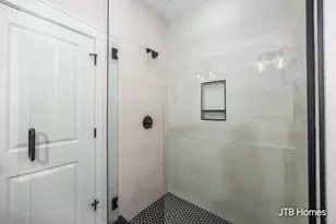 6595 Inwood Ridge Dr NE, Rockford, MI 49341 - Photo 19