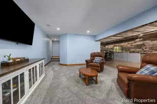 197 Leonard St NW, Grand Rapids, MI 49534 - Photo 33