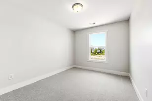 914 Indiana Ave, South Haven, MI 49090 - Photo 15