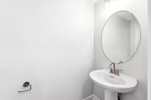 914 Indiana Ave, South Haven, MI 49090 - Photo 7