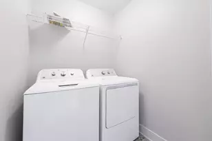 914 Indiana Ave, South Haven, MI 49090 - Photo 17