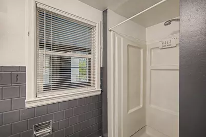 160 Goguac Street W, Battle Creek, MI 49015 - Photo 15