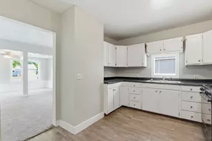 602 Chicago Ave, Kalamazoo, MI 49048 - Photo 7