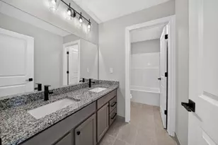 5850 Windrift Ct, West Bloomfield, MI 48324 - Photo 25