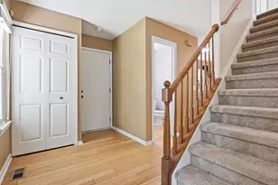 5212 Applewood Dr, Ypsilanti, MI 48197 - Photo 9