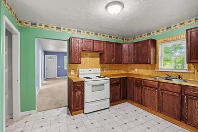 30 Avenue B, Springfield, MI 49037 - Photo 5