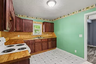 30 Ave B, Springfield, MI 49037 - Photo 7
