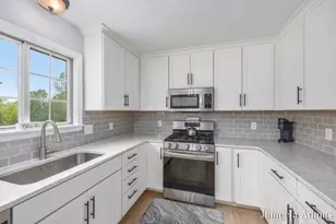 5204 Discovery Dr SE, Grand Rapids, MI 49508 - Photo 11