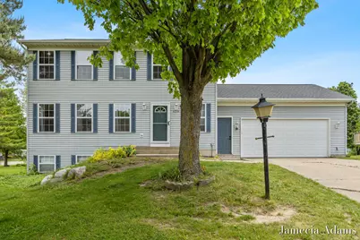 5204 Discovery Drive SE, Grand Rapids, MI 49508 - Photo 1
