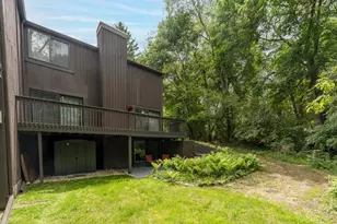 245 Ballantrae Ct, Kalamazoo, MI 49006 - Photo 29