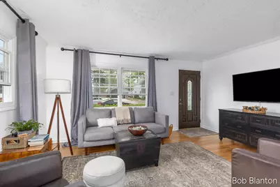 425 South Haven Street, South Haven, MI 49090 - Photo 5