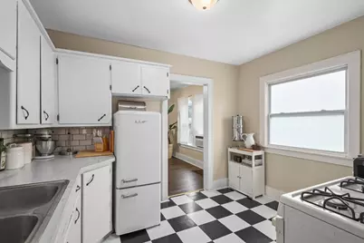 1294 E Apple Avenue, Muskegon, MI 49442 - Photo 13