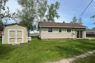 11200 W Shore Dr, Houghton Lake, MI 48629 - Photo 3