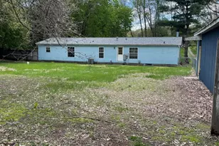 27134 Deerfield Ln, Edwardsburg, MI 49112 - Photo 1
