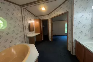 27134 Deerfield Ln, Edwardsburg, MI 49112 - Photo 11