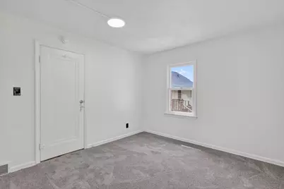 2110 S Grand Traverse Street, Flint, MI 48503 - Photo 21