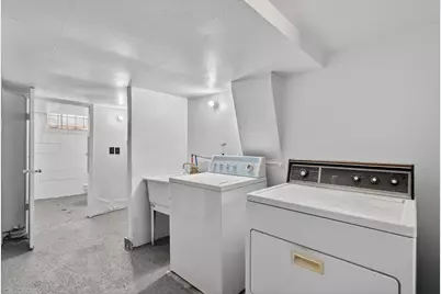 2110 S Grand Traverse Street, Flint, MI 48503 - Photo 31