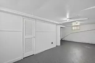 2110 S Grand Traverse St, Flint, MI 48503 - Photo 35