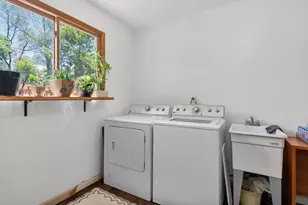 37951 Grantland St, Livonia, MI 48150 - Photo 31