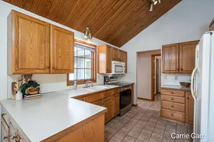 2421 N Idlewood, Holland, MI 49424 - Photo 15