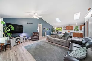 235 Keefer St, Concord, MI 49237 - Photo 5