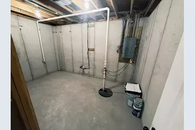 1440 Woodlawn Cmns #10, Grand Haven, MI 49417 - Photo 3
