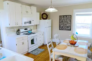 621 N 5th St, Grand Haven, MI 49417 - Photo 7