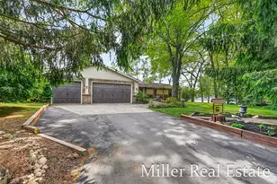 1589 Pleasant Vw Dr, Hastings, MI 49058 - Photo 7
