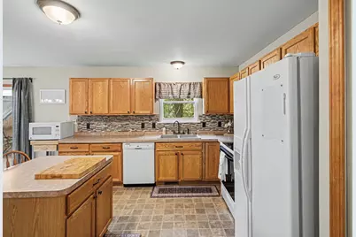 2422 Par Court, Howell, MI 48843 - Photo 7