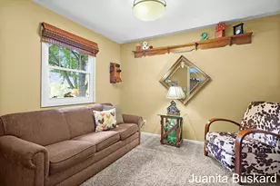 3033 New Holland St, Hudsonville, MI 49426 - Photo 9